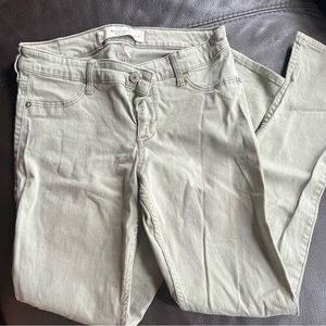 Abercrombie and fitch jeans size 4. Light green